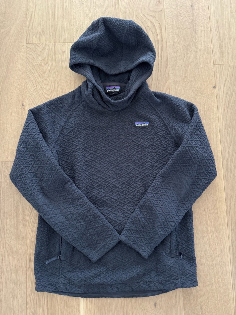 Patagonia Women’s Diamond Capra Hoodie - Size Small - Picture 3 of 4